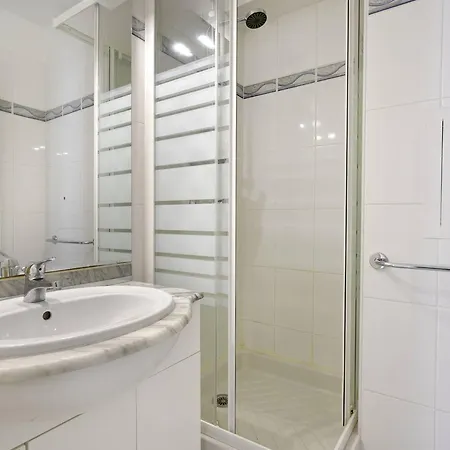 Apartamento T3 Confortable A Centre Avec Loggia, Parking Et Clim, A 400m De La Plage! - Fr-1-433-120