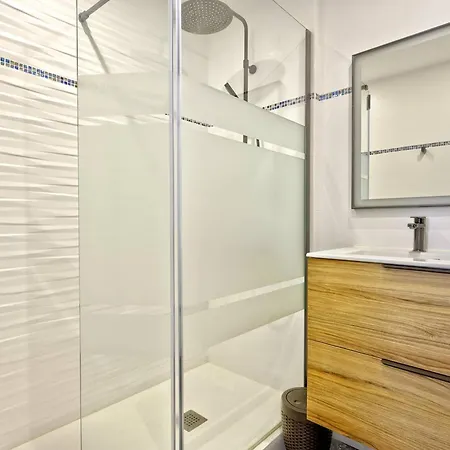 T3 Confortable A Centre Avec Loggia, Parking Et Clim, A 400m De La Plage! - Fr-1-433-120 *