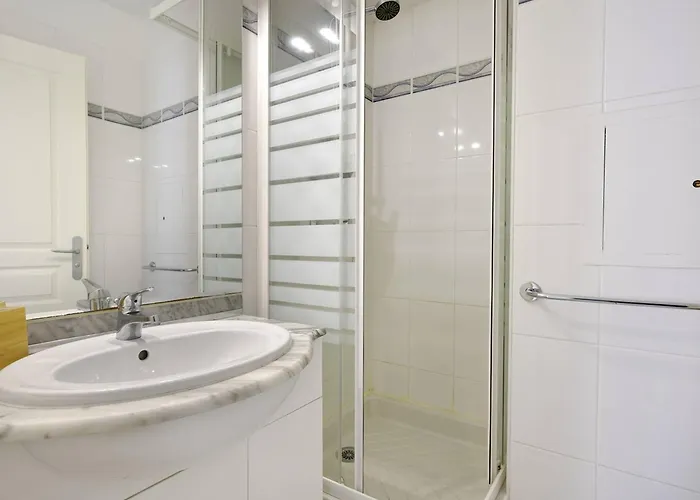 Daire T3 Confortable A Centre Avec Loggia, Parking Et Clim, A 400m De La Plage! - Fr-1-433-120