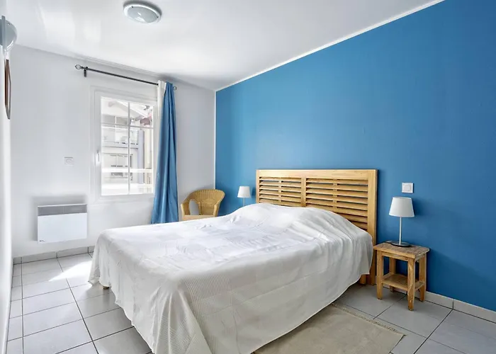 T3 Confortable A Centre Avec Loggia, Parking Et Clim, A 400m De La Plage! - Fr-1-433-120 Apartment